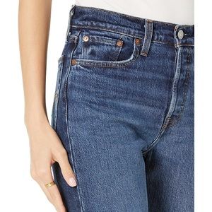 Levi’s Wedgie Straight size 27 salsa roll